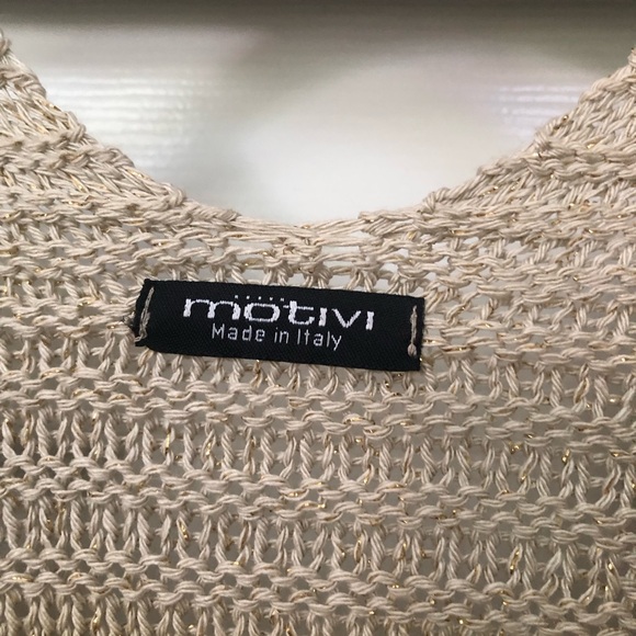 Motivi V-Neck Metallic Gold Weave Knit Shimmery Top - Picture 3 of 16